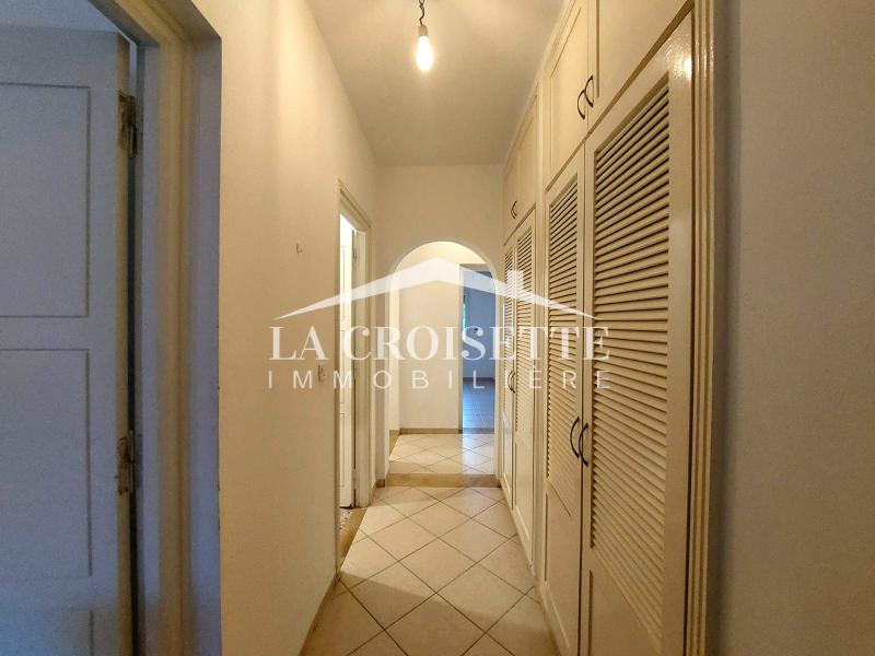 Appartement S+3 avec jardin à La marsa